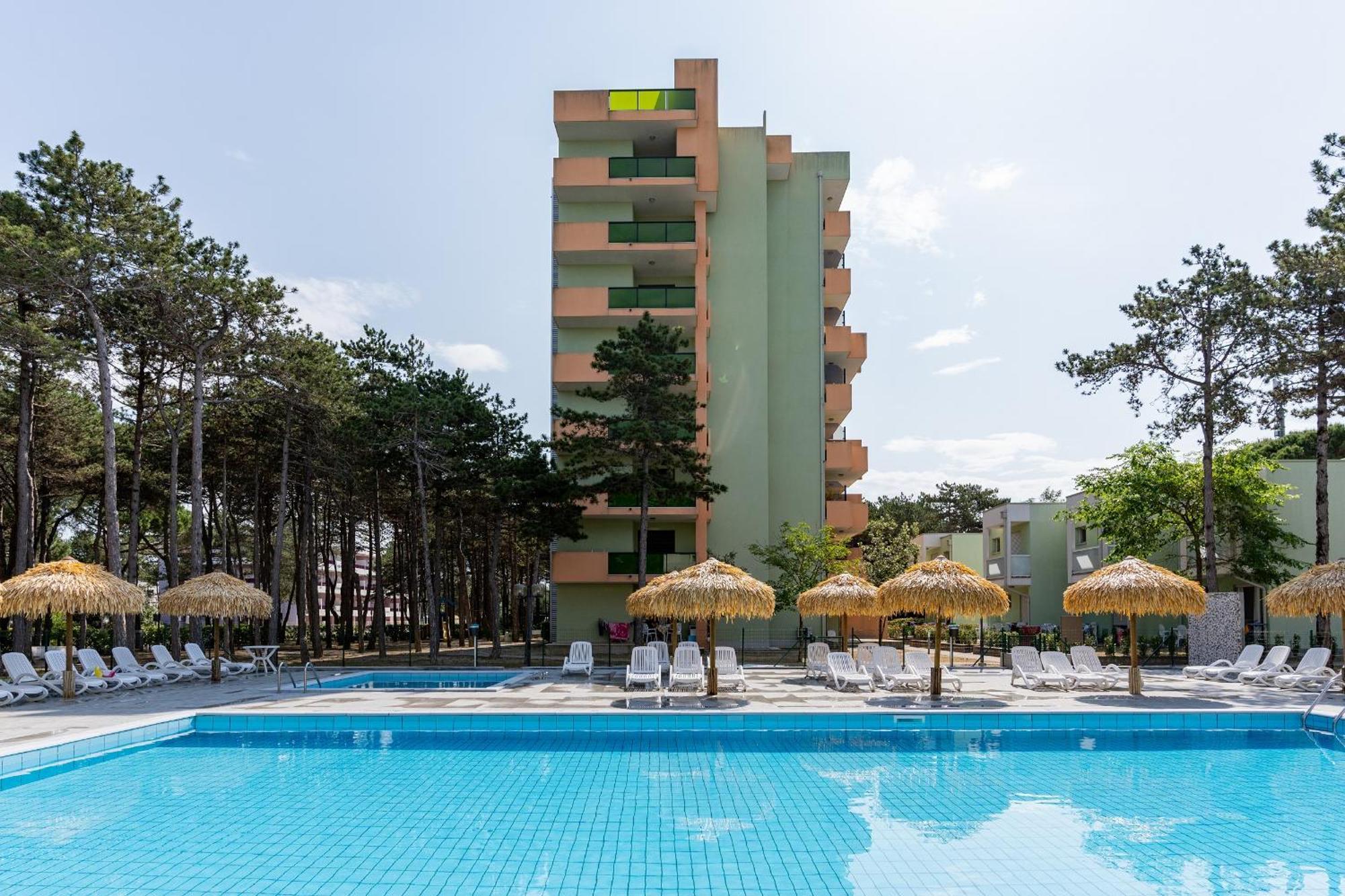 Castello Apartment Bibione Luaran gambar