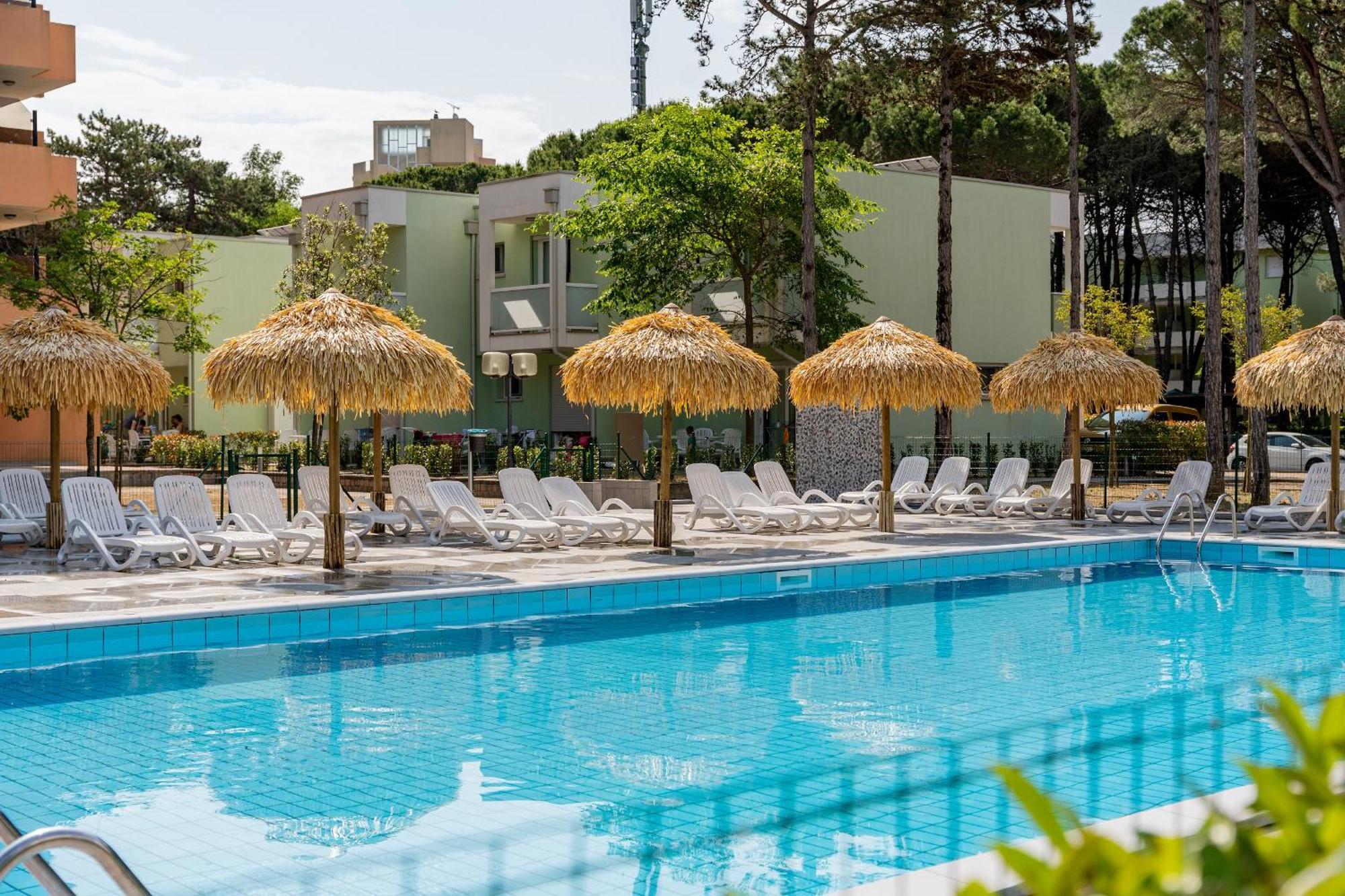 Castello Apartment Bibione Luaran gambar